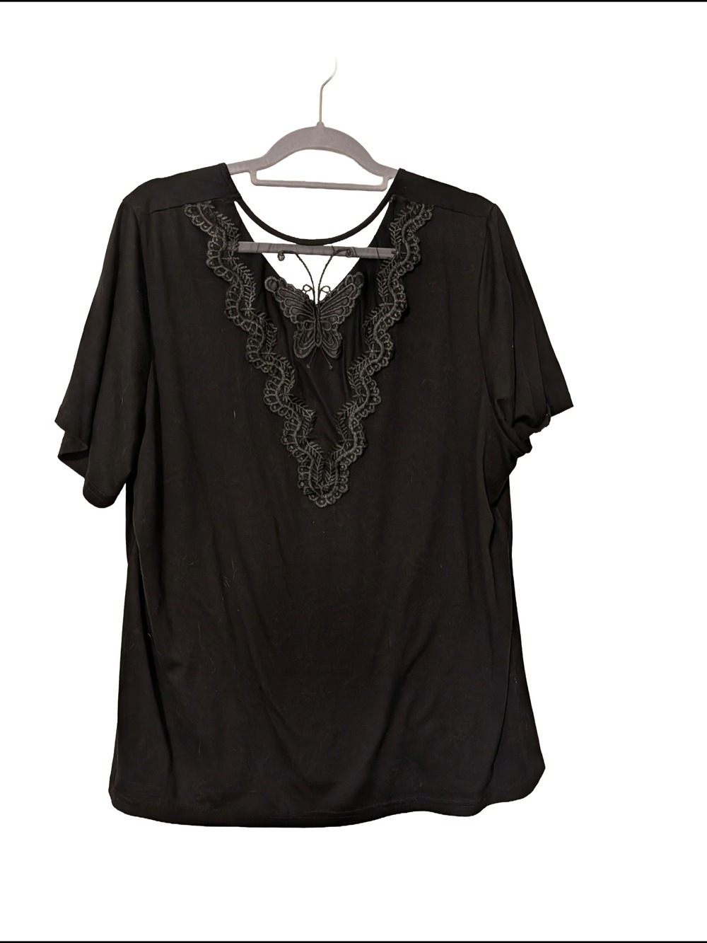 Elegant Black V-Neck Lace Butterfly Top - Picture 2 of 7